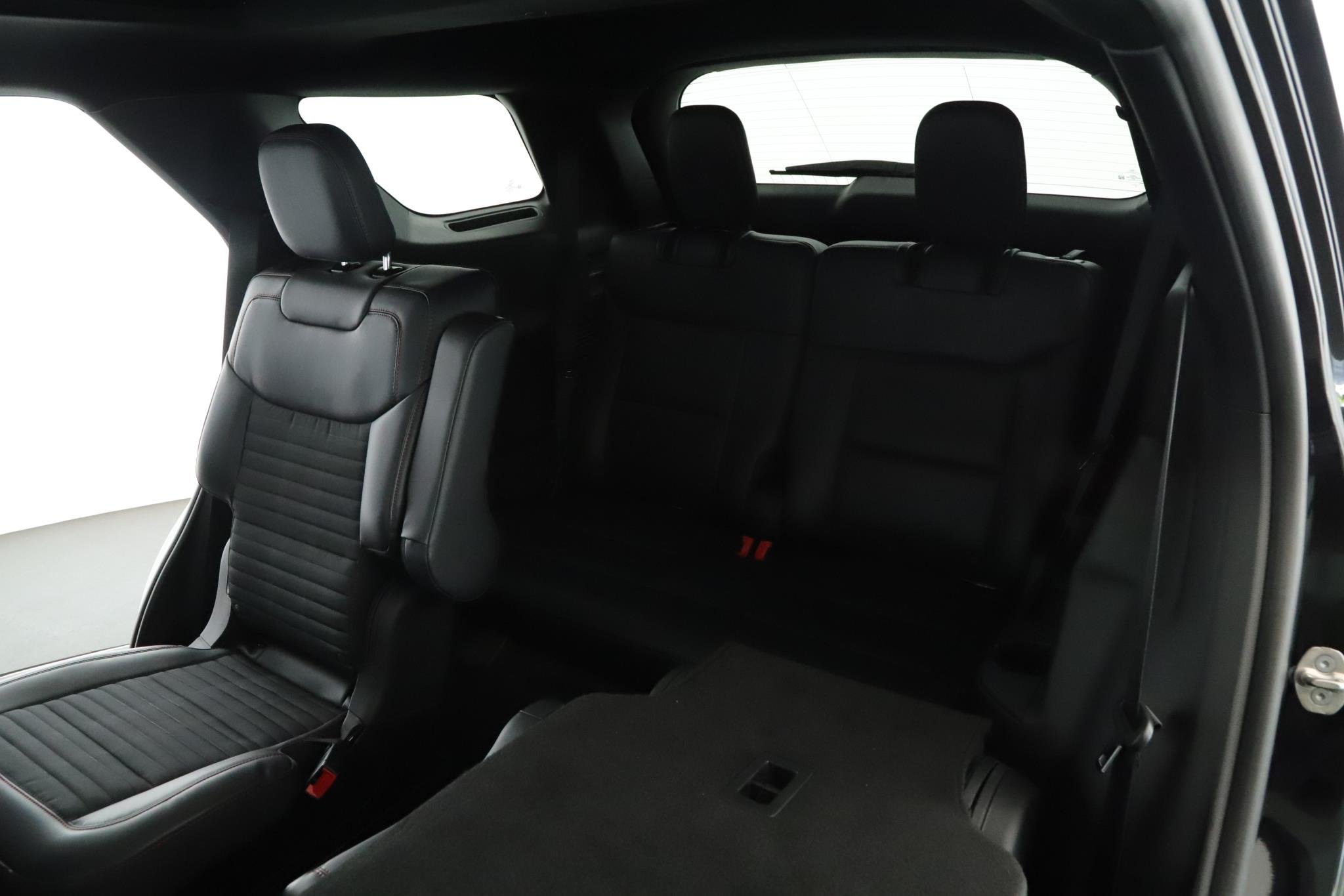 Used 2025 Agate Black Metallic Ford ST-Line 4WD image 7