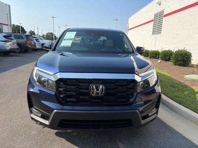 Used 2022  Honda EX-L image 2