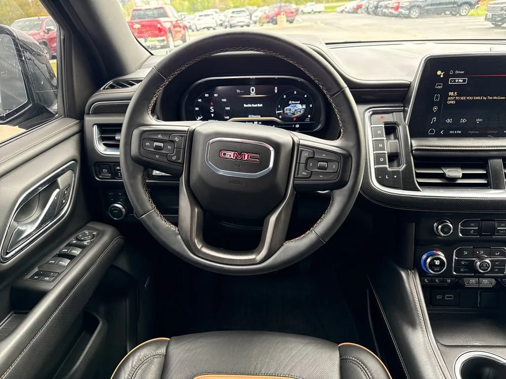 2024 GMC Yukon AT4 - Photo 11