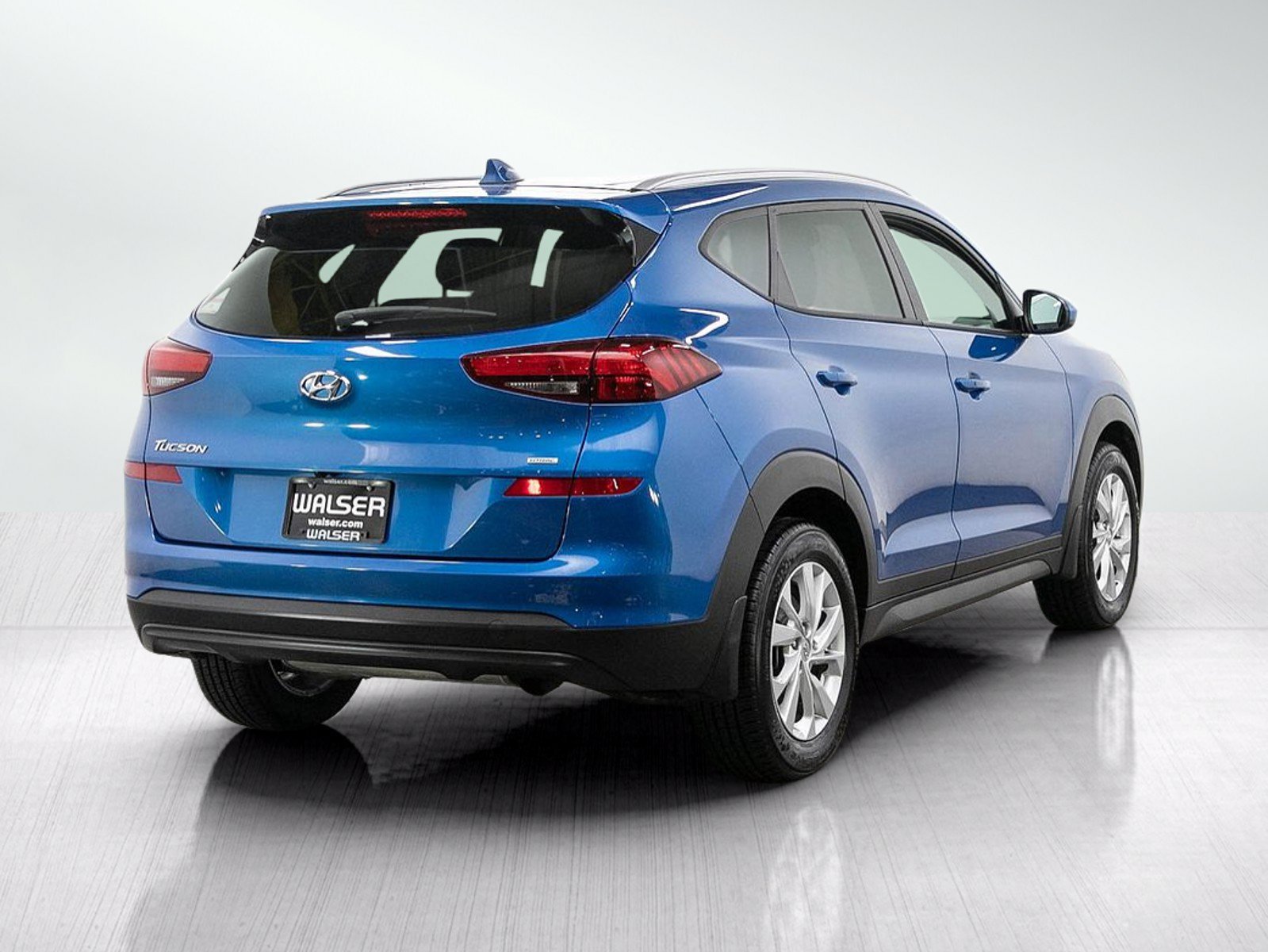 Used 2019 Aqua Blue Hyundai Value AWD image 6