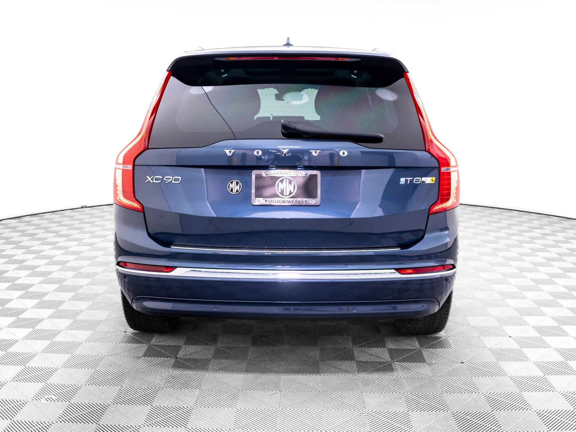 Used 2025 Blue Volvo T8 Ultra image 4