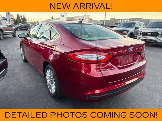 Used 2013 Ruby Red Metallic Ford SE image 11