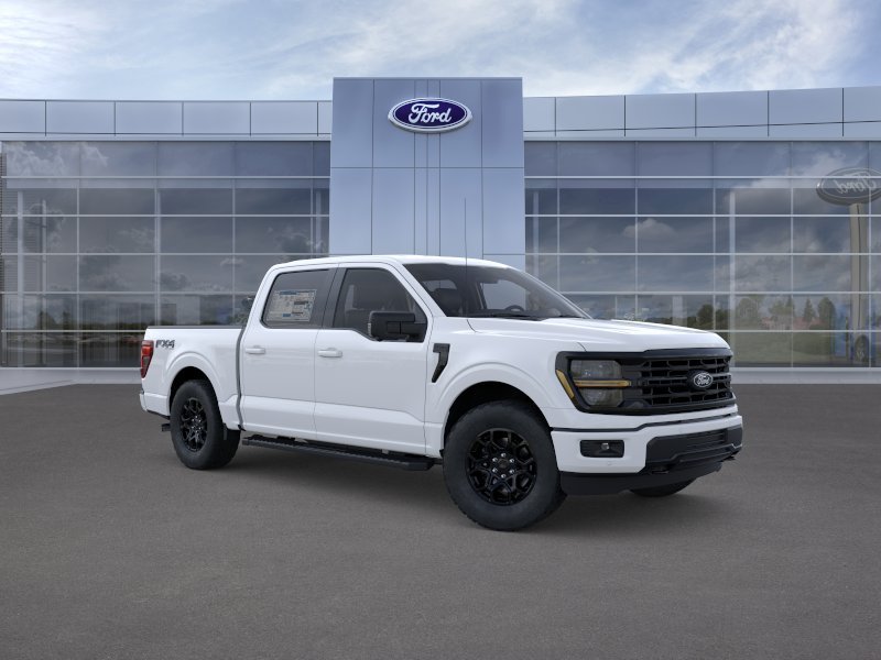 New 2026 Oxford White Ford XLT image 8