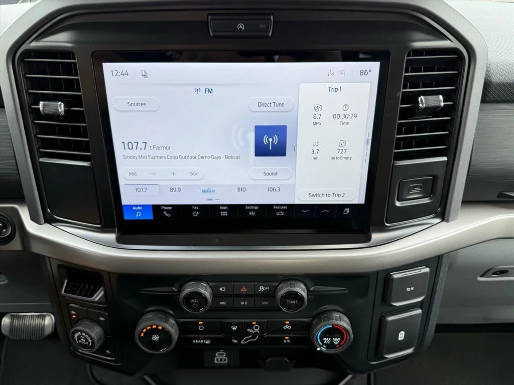 New 2026 Carbonized Gray Metallic Ford XLT image 10