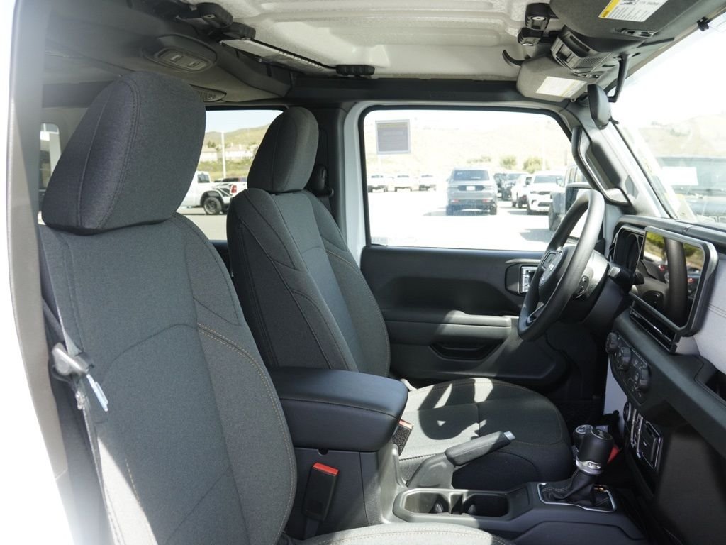 New 2026 Bright White Clear-Coat Exterior Paint Jeep Sport image 21