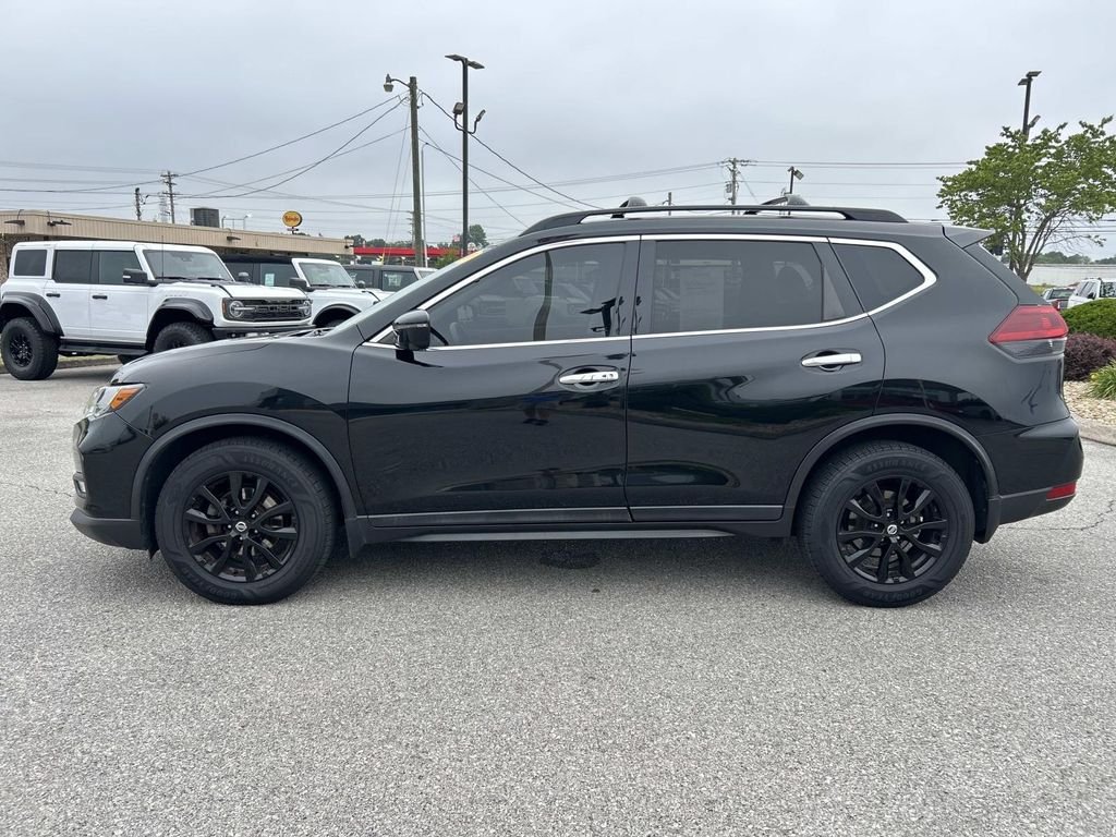 Used 2018 Magnetic Black Nissan SV image 7