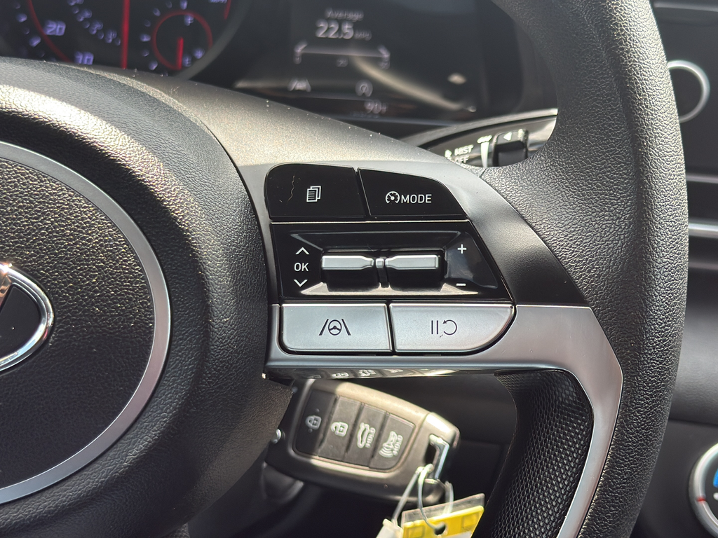 Used 2021 Blue Hyundai SE image 18