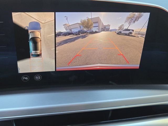 2025 Cadillac LYRIQ Luxury 3 - Photo 23