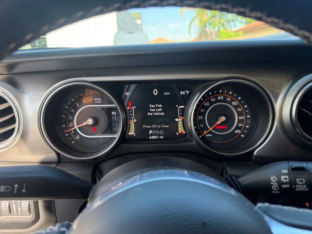 Used 2020 White Jeep Unlimited Sahara image 20