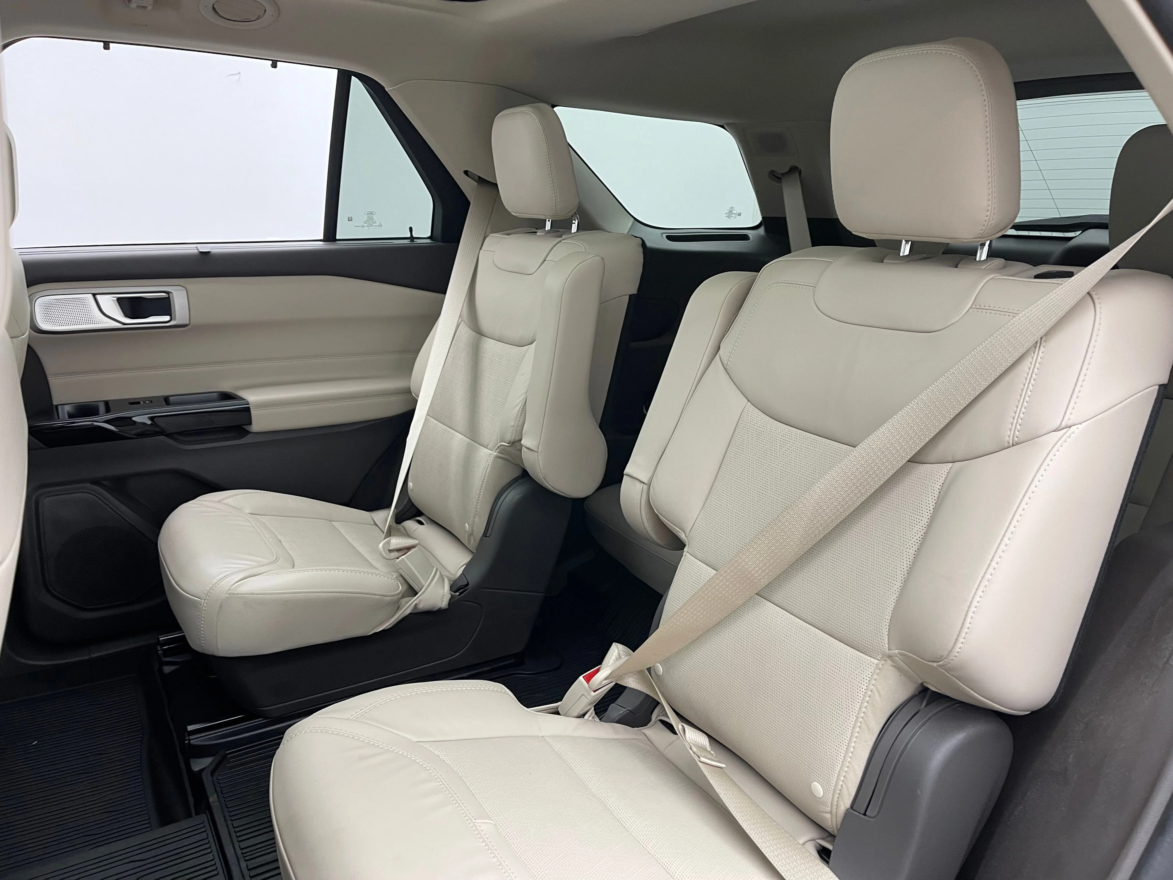 Used 2024 Blue Metallic Ford Platinum image 43
