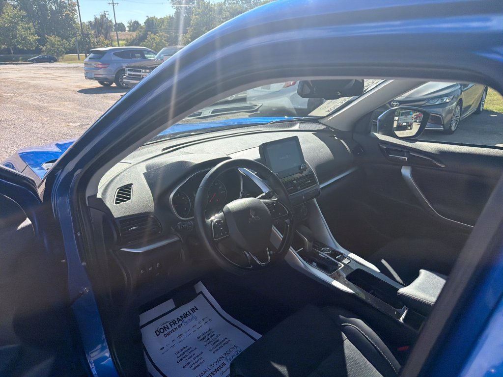 Used 2026 Blue Mitsubishi SE image 16