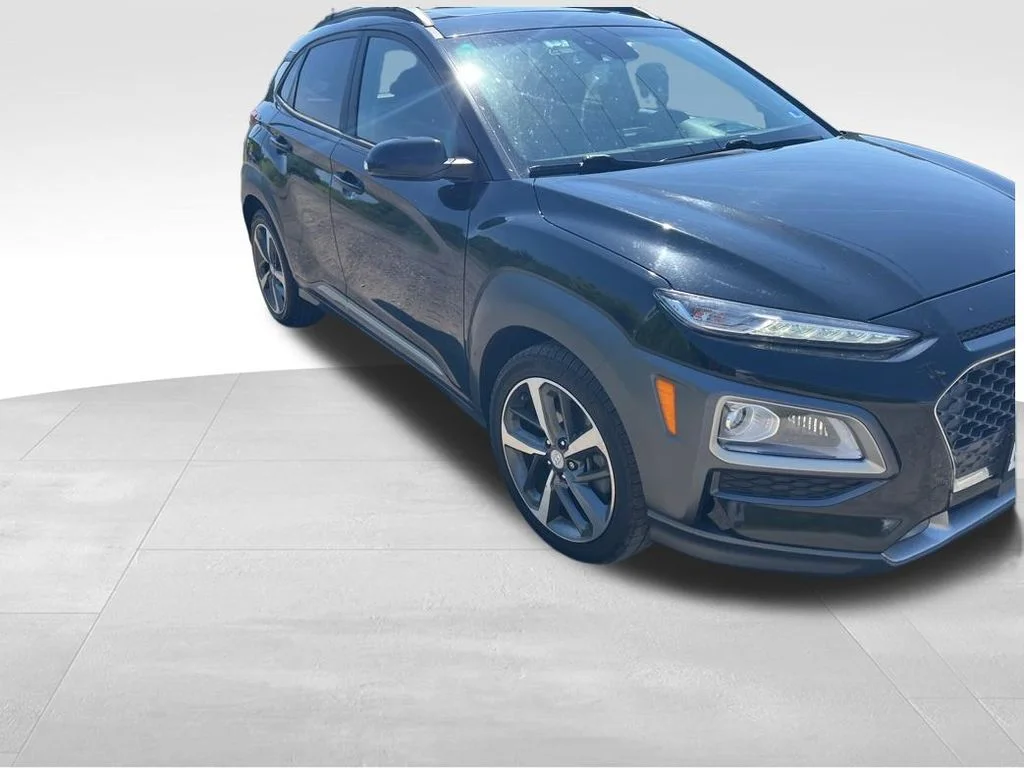 Used 2020 Black Hyundai Ultimate image 21