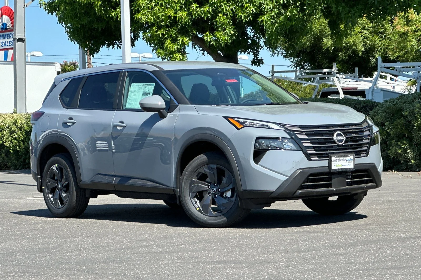 New 2026 Boulder Gray Pearl Nissan SV image 2