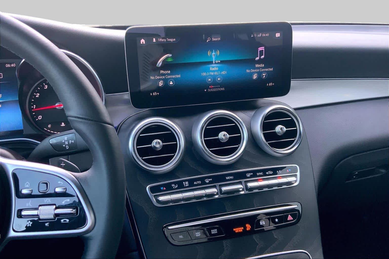 2022 Mercedes-Benz GLC GLC300 - Photo 7