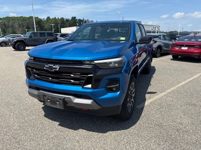 Used 2023 Blue Chevrolet Z71 image 4