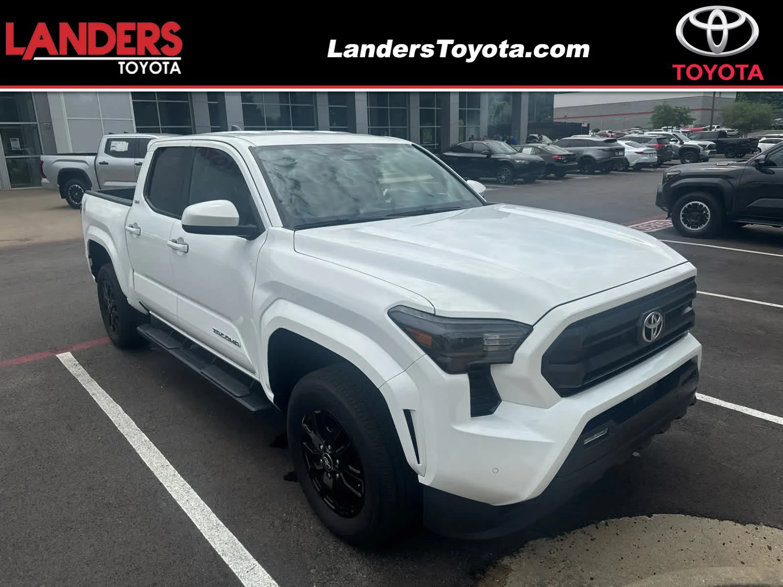 2025 Toyota Tacoma SR5 4x4 Double Cab's photo