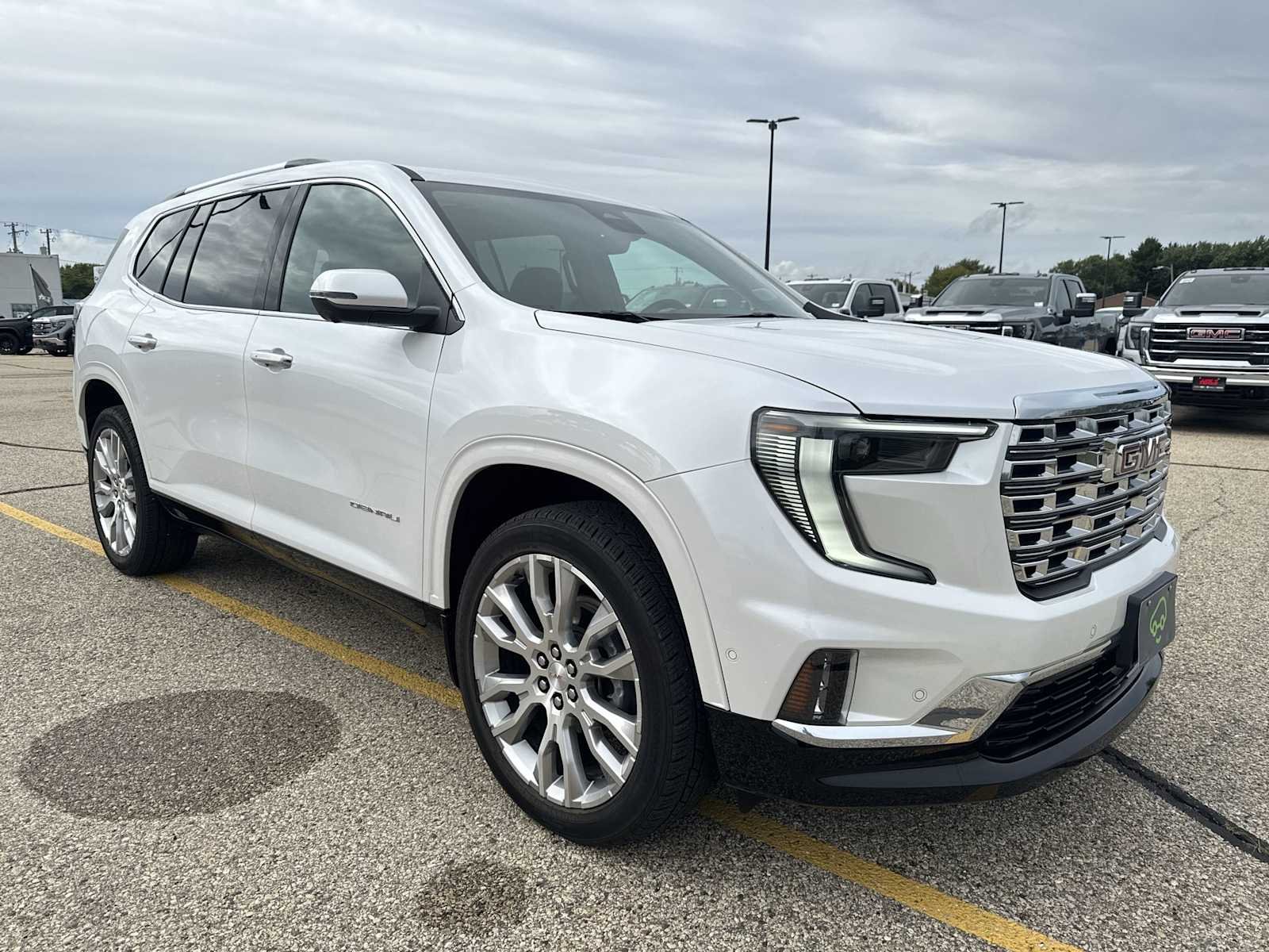Certified Used 2024 White Frost Tricoat GMC Denali image 9