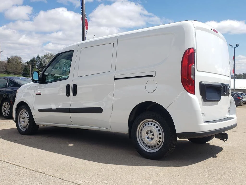 Used 2022 Bright White Ram Tradesman image 6