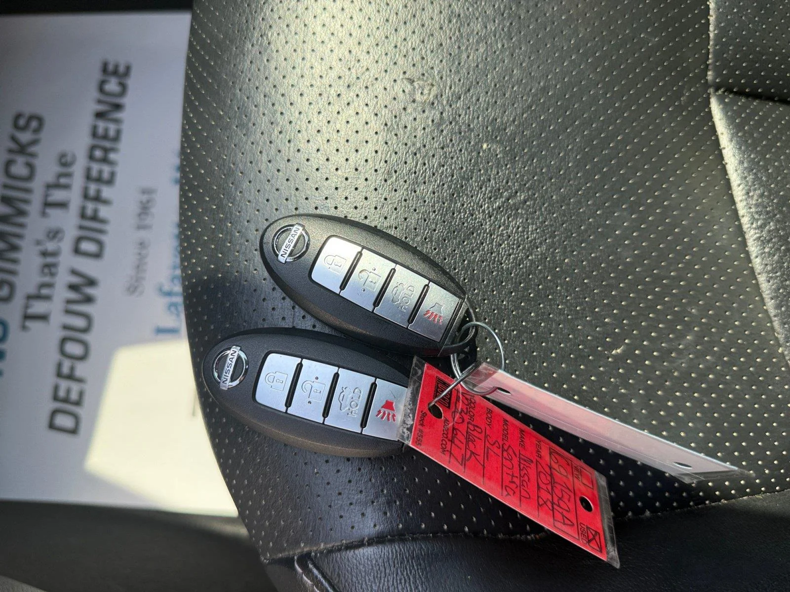 Used 2018 Super Black Nissan SL image 32