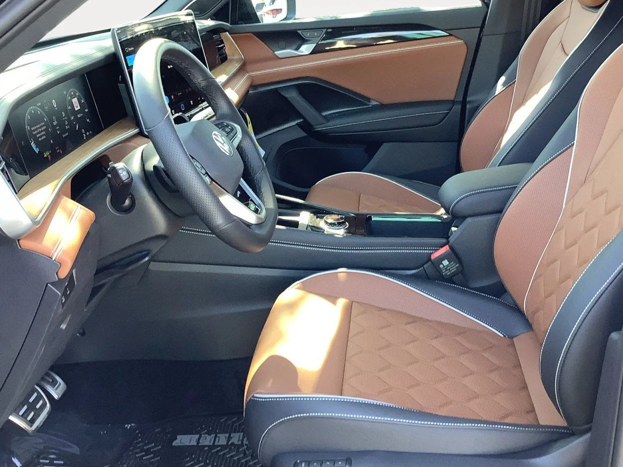 New 2026 SANDSTONE Volkswagen SEL R-Line Turbo image 21