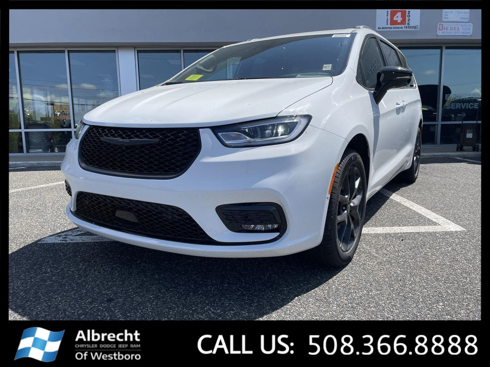 2026 Chrysler Pacifica Select AWD's photo