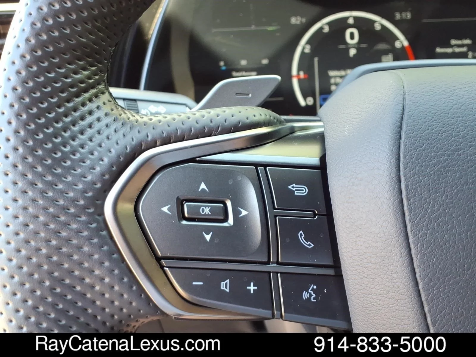 Certified Used 2025 Mica Lexus 4D Sport Utility image 15