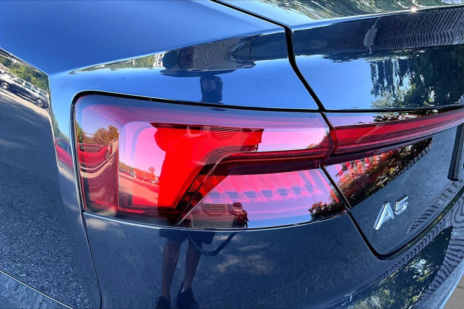 Used 2018 Moonlight Blue Metallic/Black Roof Audi Premium Plus image 28