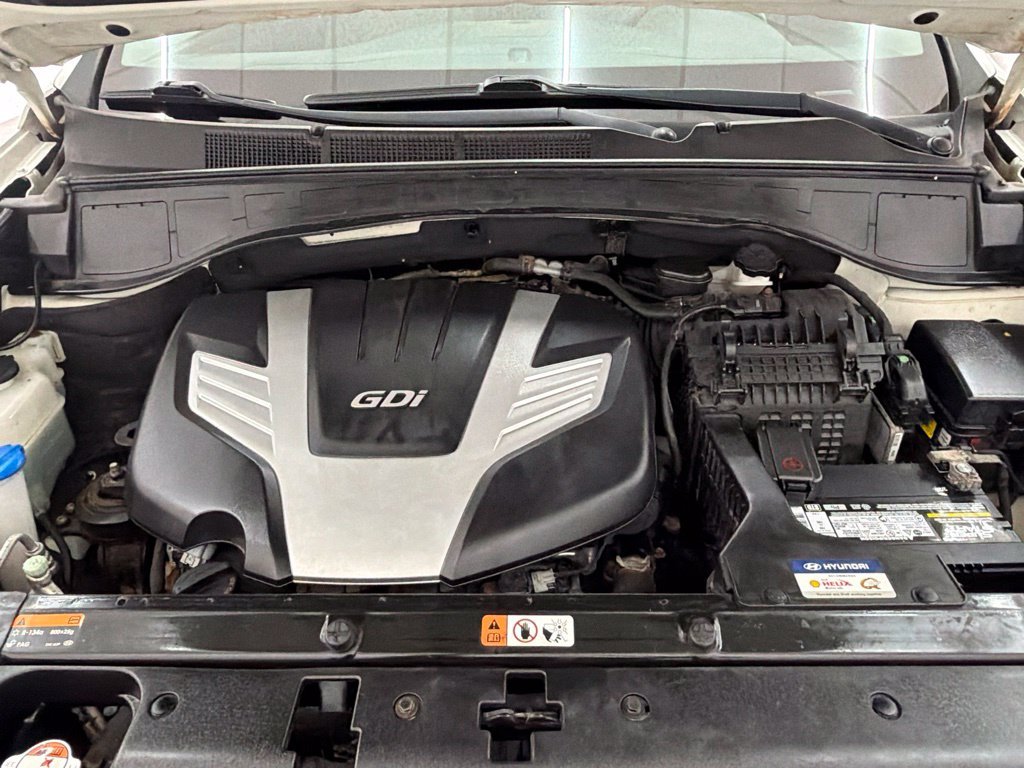 Used 2016 White Hyundai SE image 31
