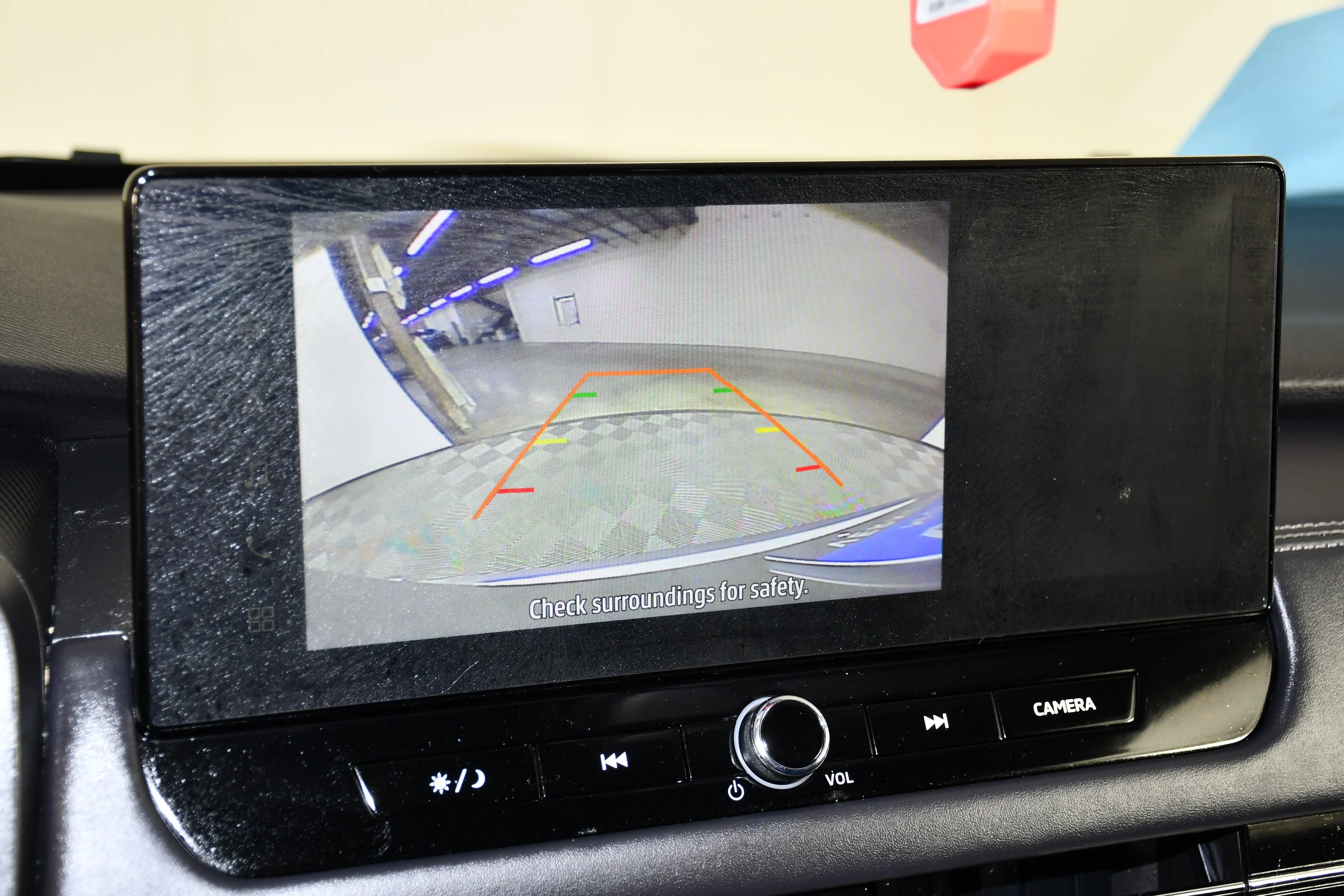 Used 2025 Silver Mitsubishi ES image 18