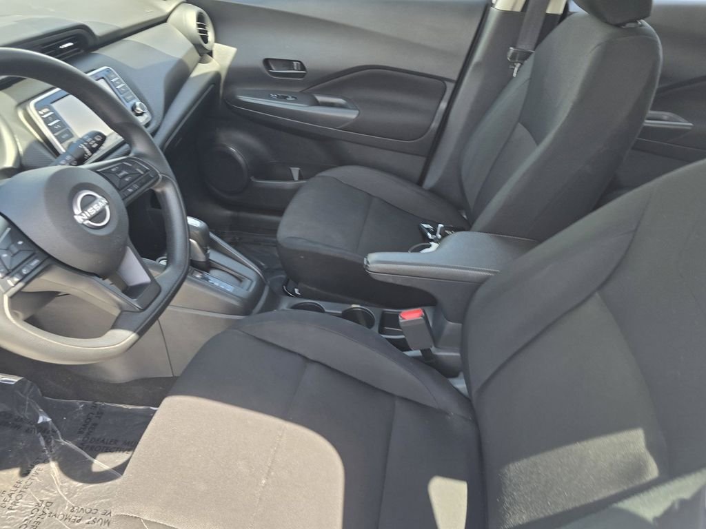 Used 2025 White Nissan S image 19