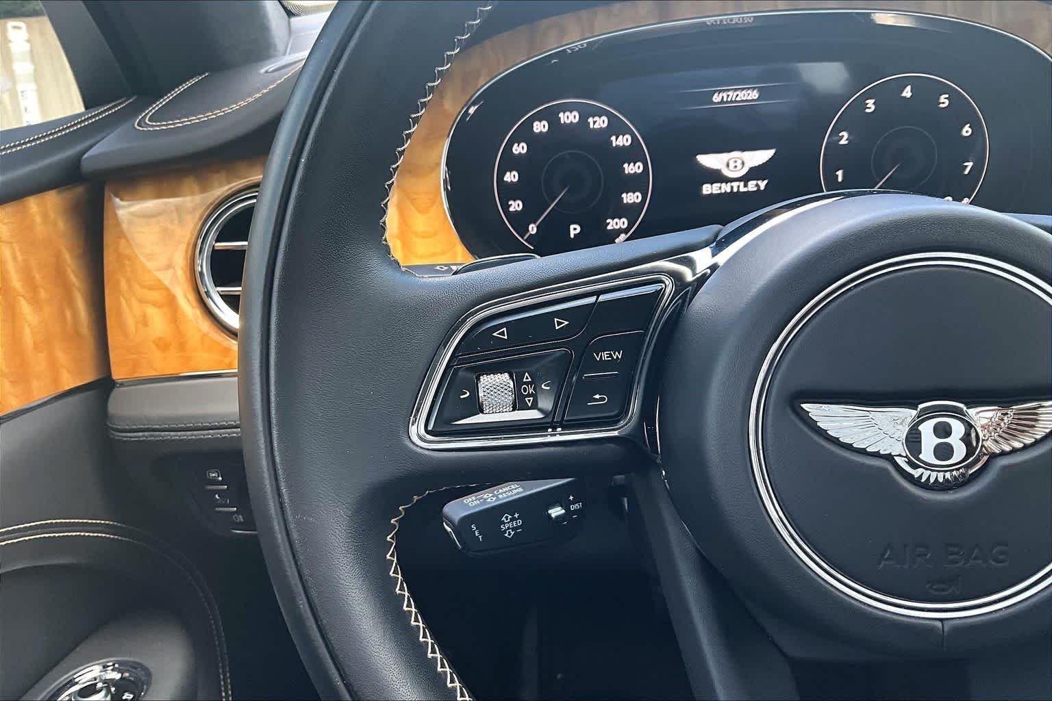 Used 2022 Breeze by Mulliner Bentley V8 image 23