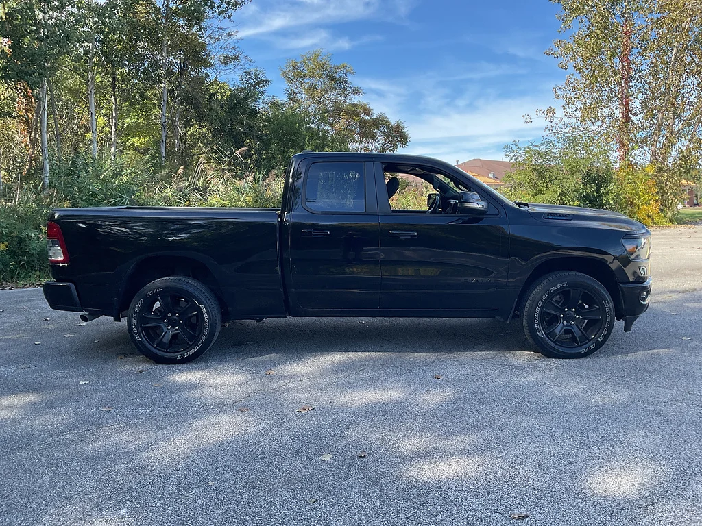 Certified Used 2023 Diamond Black Crystal Pearl Coat Ram Big Horn image 4