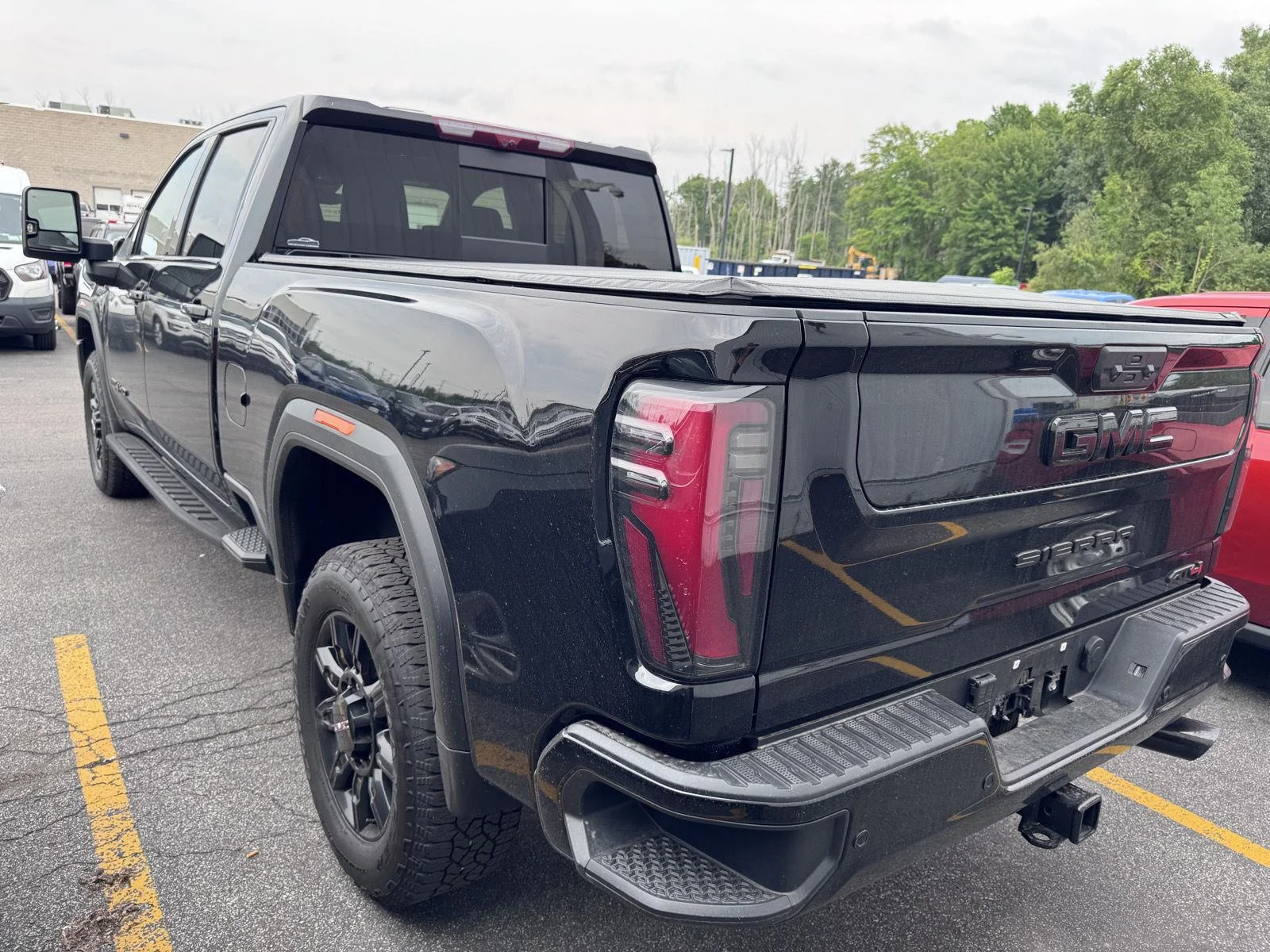 Used 2025 Onyx Black GMC AT4 image 6