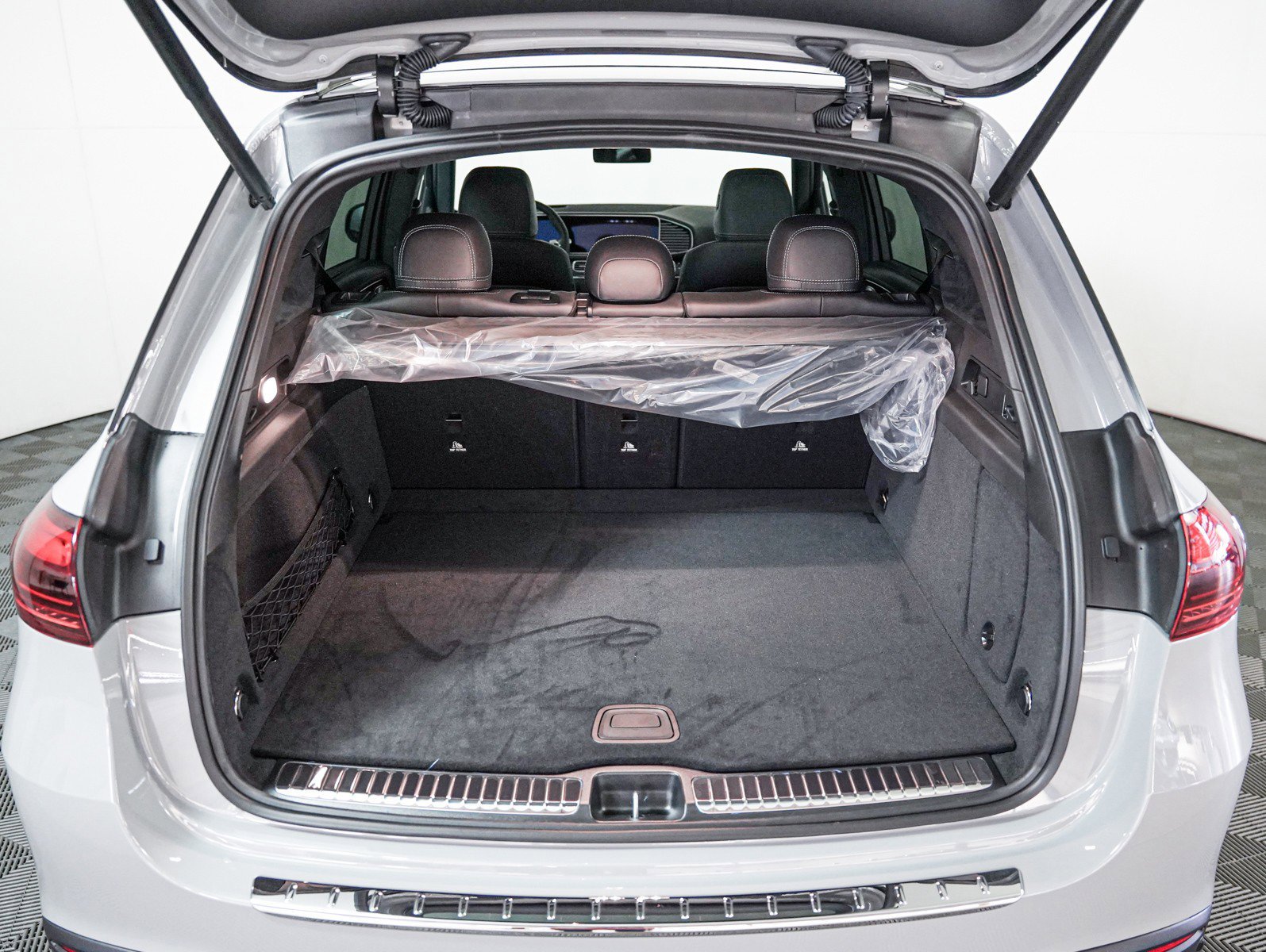 New 2026 MANUFAKTUR Alpine Grey Mercedes-Benz AMG® GLE 63 S 4MATIC+ SUV image 8