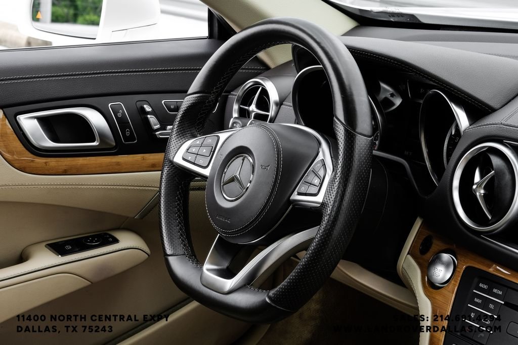 Used 2018 White Mercedes-Benz SL 550 image 15