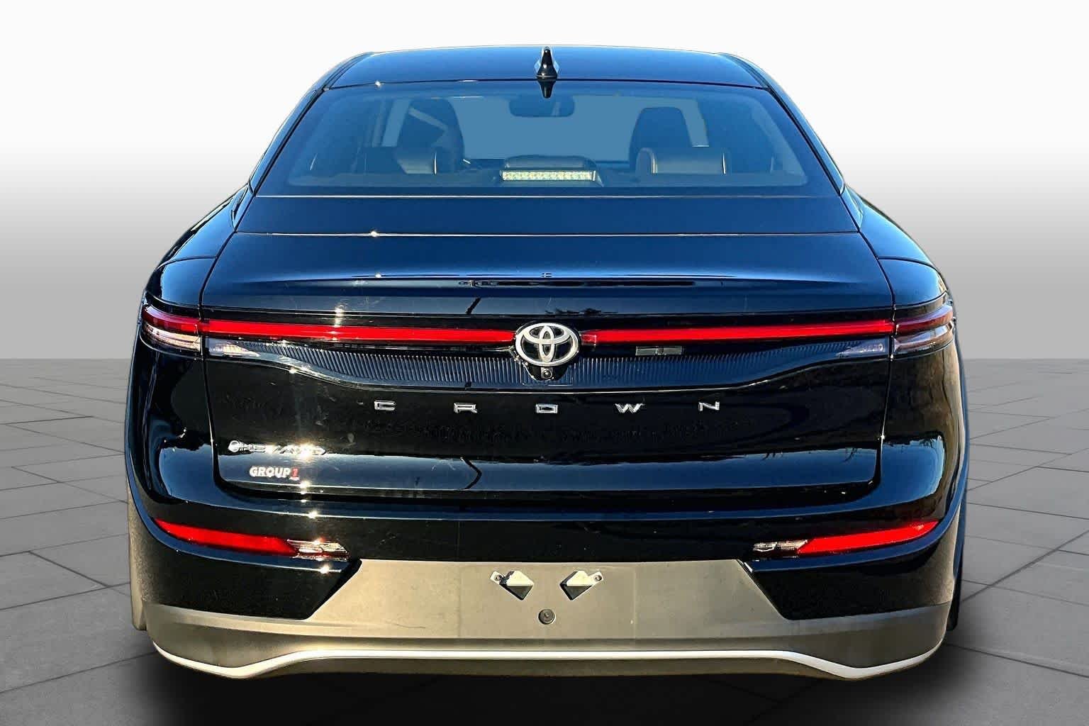 Used 2026 Black Toyota XLE image 5
