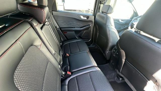2025 Ford Escape ST-Line Select - Photo 39