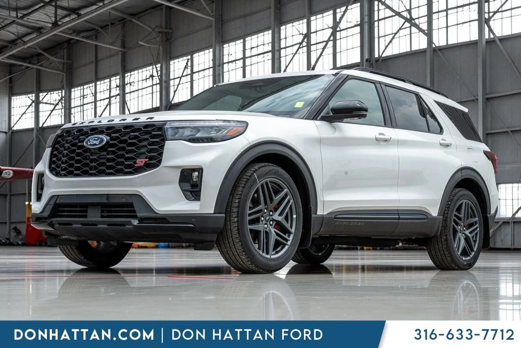 New 2026 Star White Metallic Tri-Coat Ford ST image 1