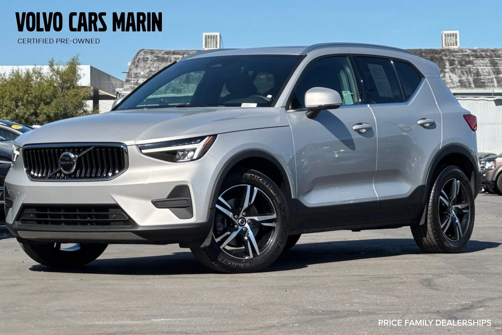2025 Volvo XC40