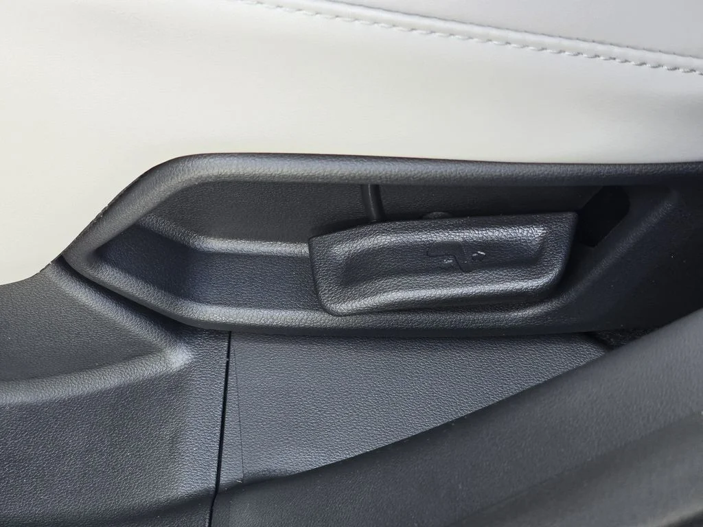 New 2026 Gray Hyundai SEL Convenience image 14
