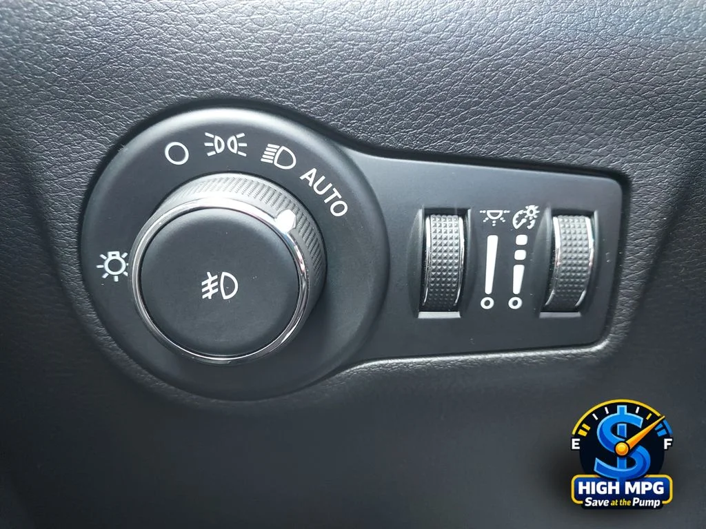 Used 2025 Red Jeep Limited image 9