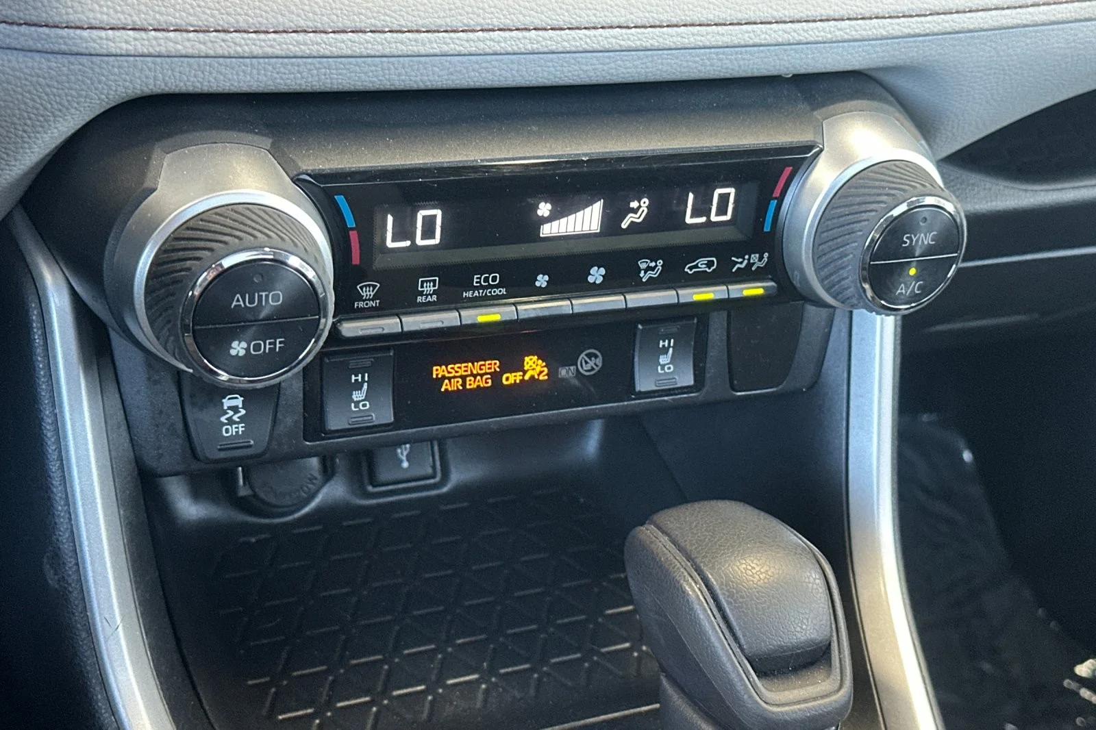 Certified Used 2021 Super White Toyota Hybrid XLE image 19