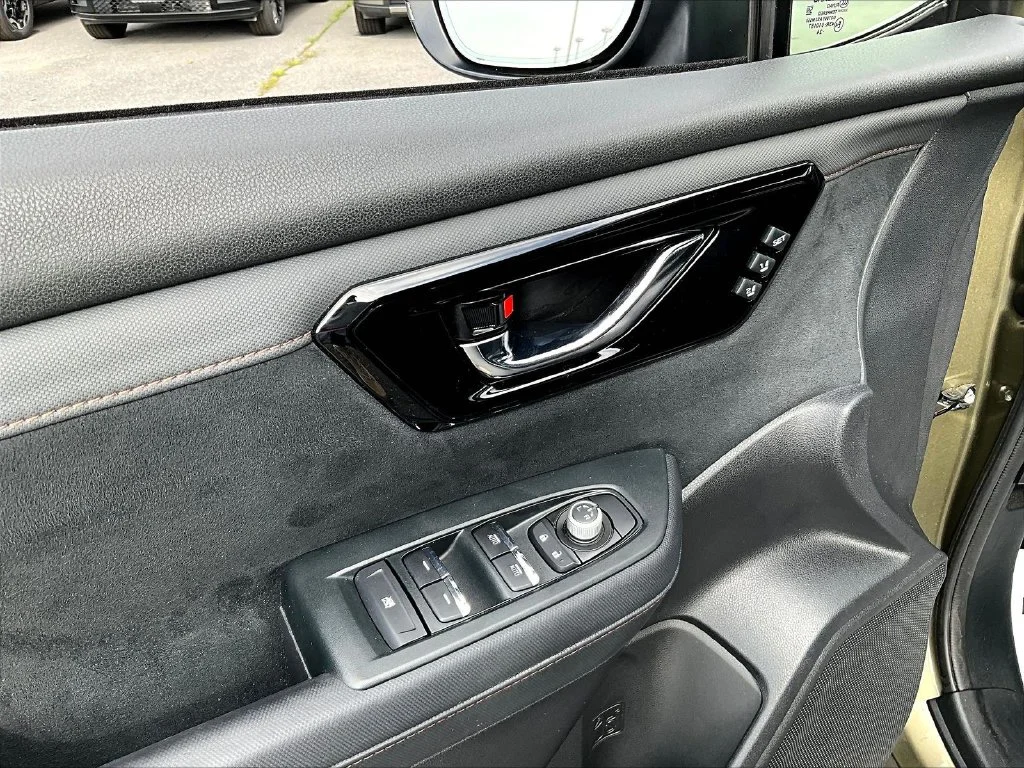 Used 2025 Brown Subaru Touring image 19