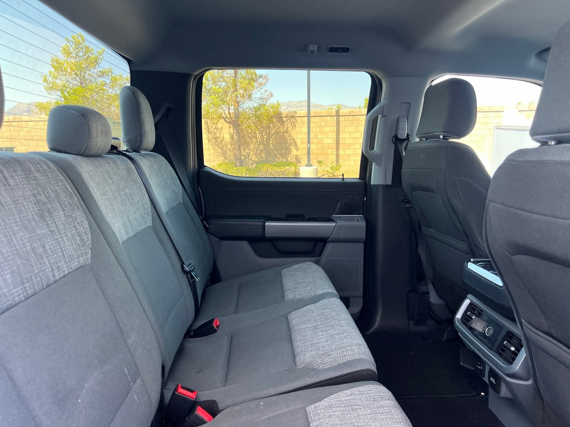 Used 2023 Gray Ford XLT image 18