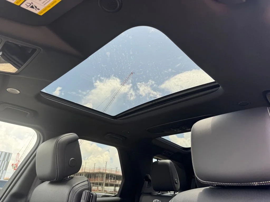 New 2026 Santorini Black Land Rover Gemini Edition image 12