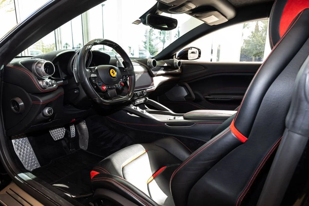 Used 2018 Nero Ferrari V12 image 29