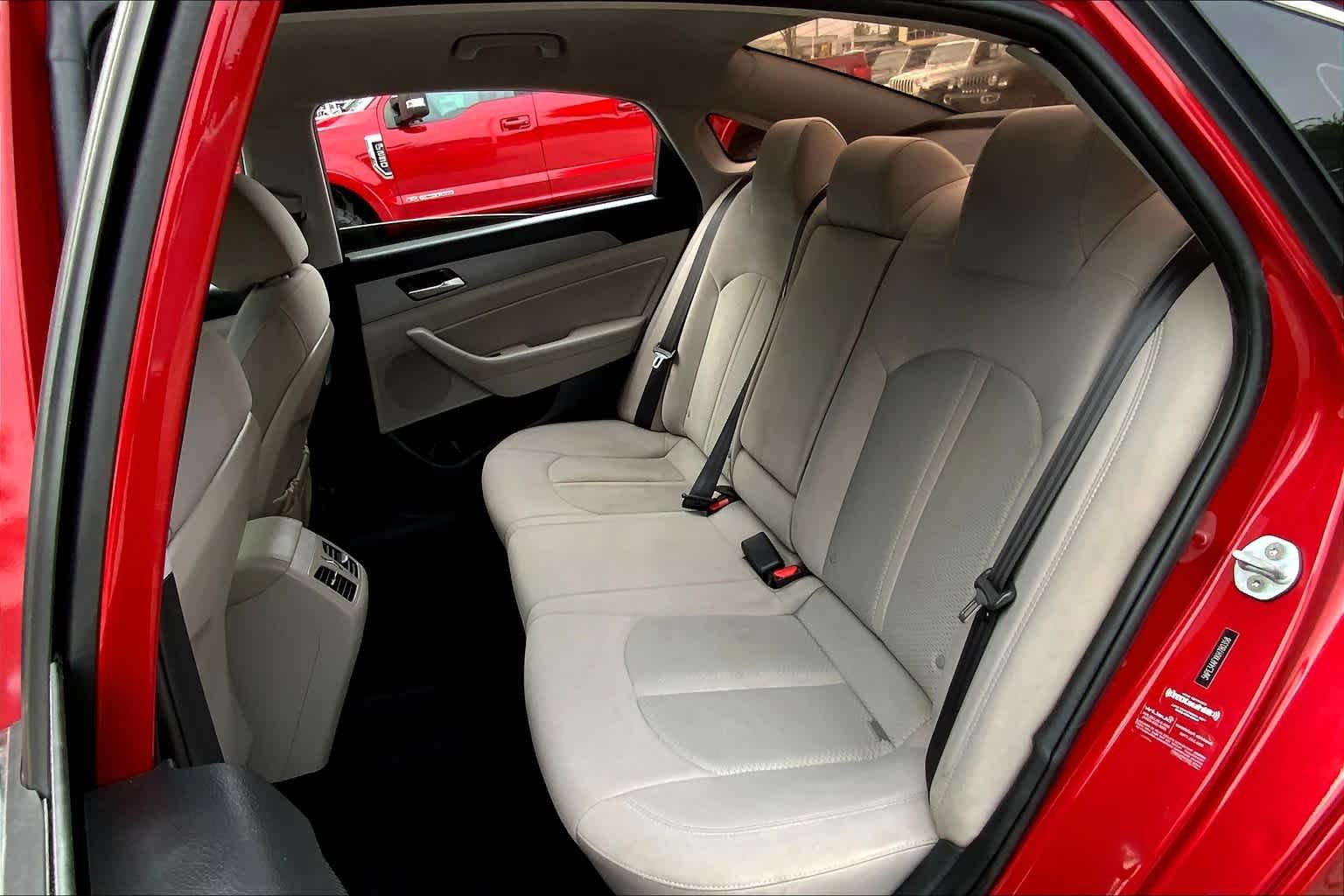 Used 2019 Scarlet Red Hyundai SEL image 17