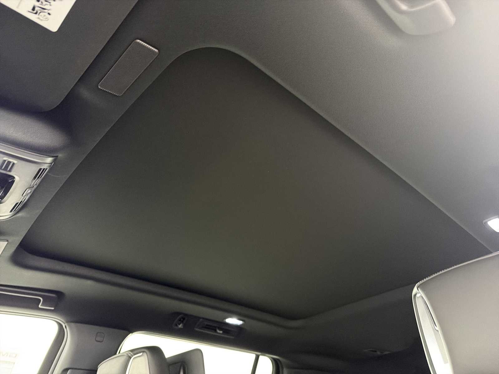 2026 GMC Yukon XL AT4 Ultimate - Photo 36