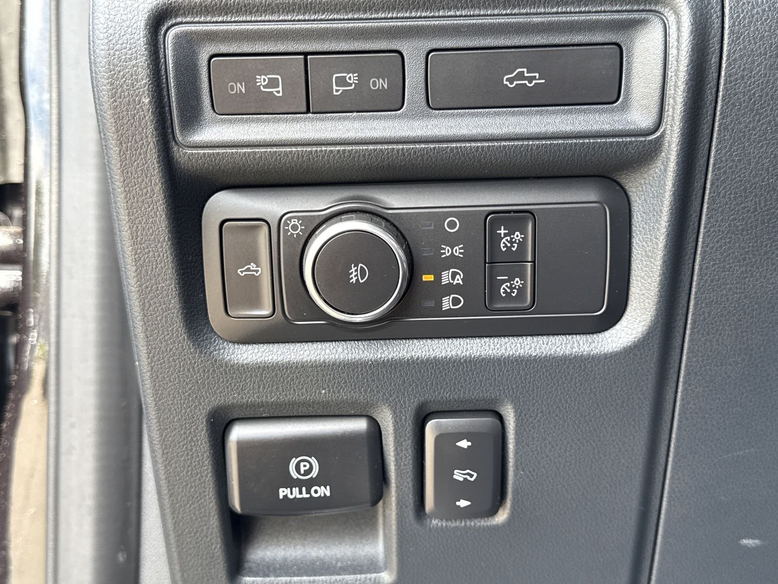 Used 2021 Black Ford Lariat image 14