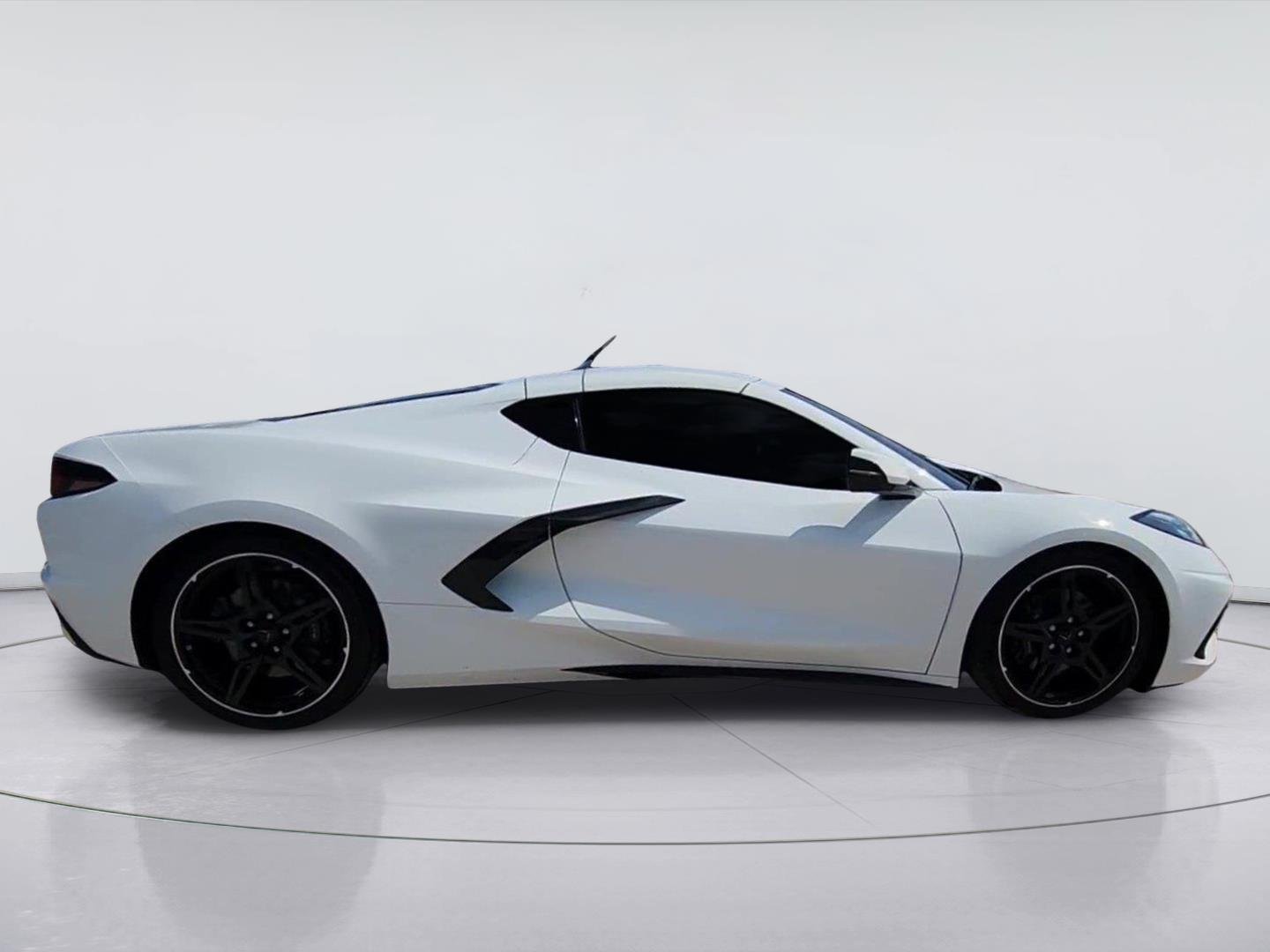2020 Chevrolet Corvette Stingray photo 9 of 30
